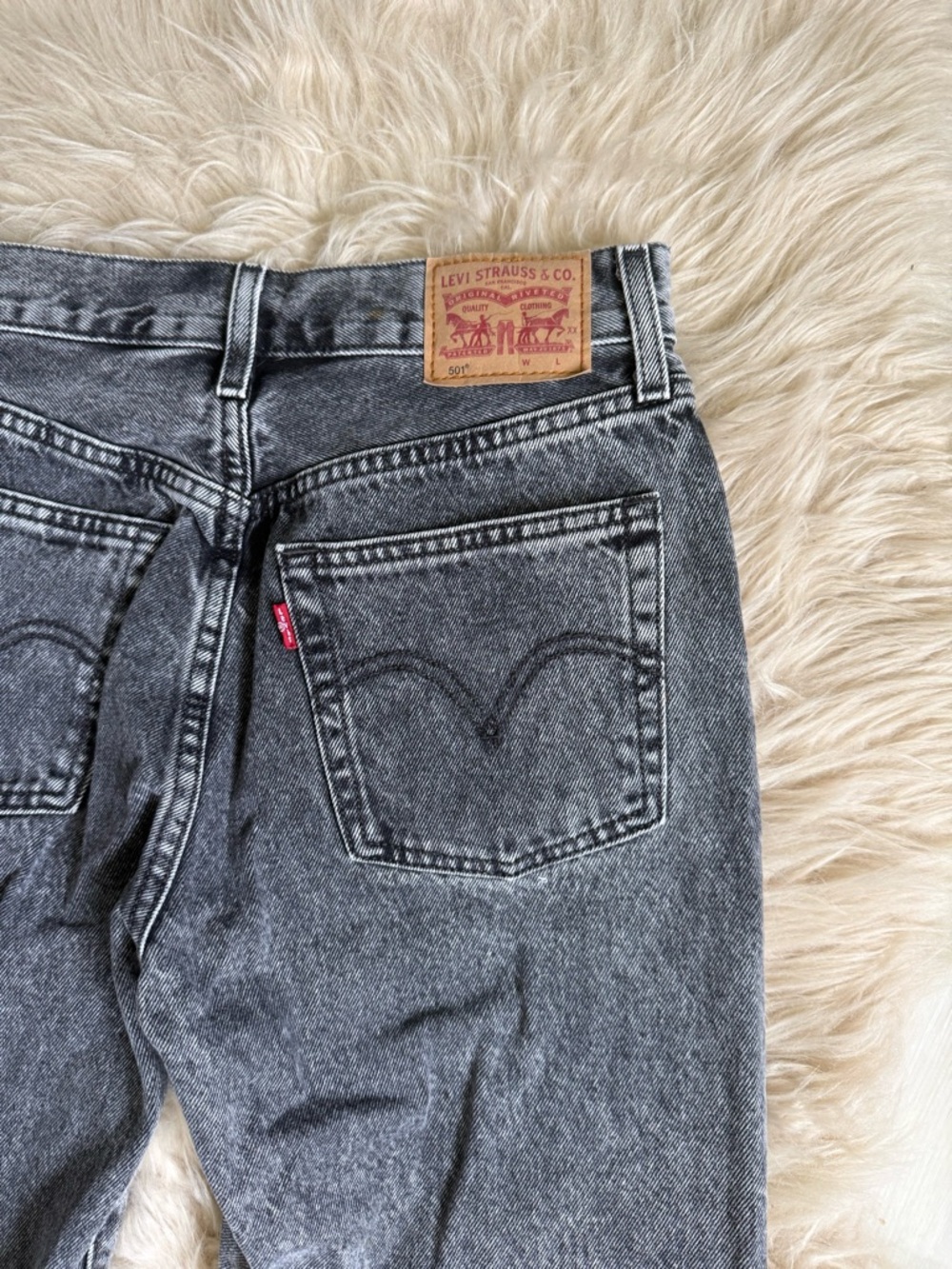 Levi's 501 100% Cotton Black Washed Jeans - Picture 13 of 14